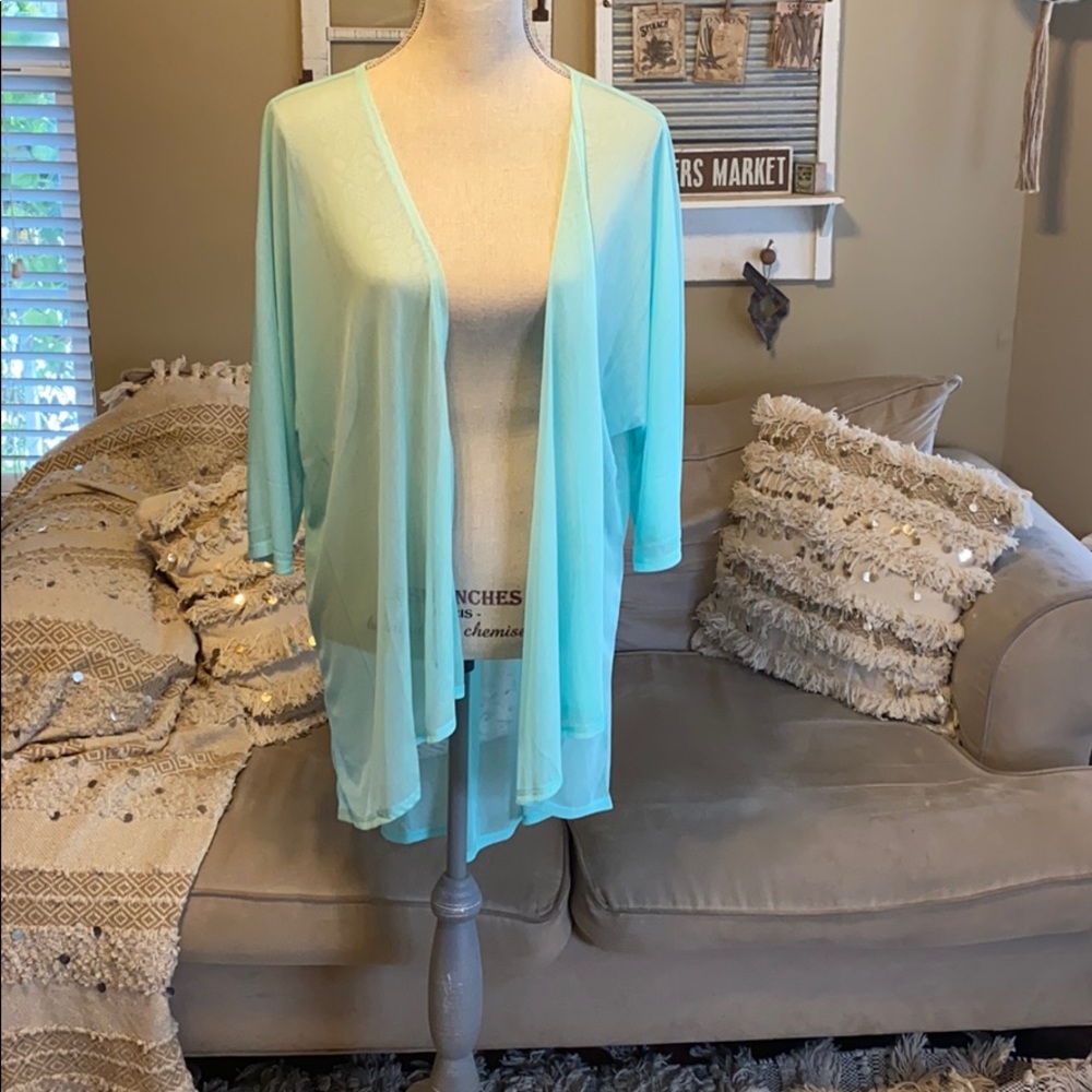 Lindsay LuLaRoe M